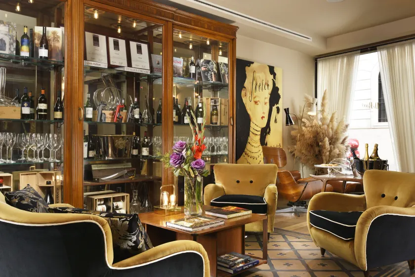 Hotel De' Ricci - Small Luxury Hotels of the World - Check-in/check-out kiosk