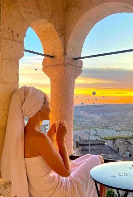 Alice in Cappadocia - Image 1