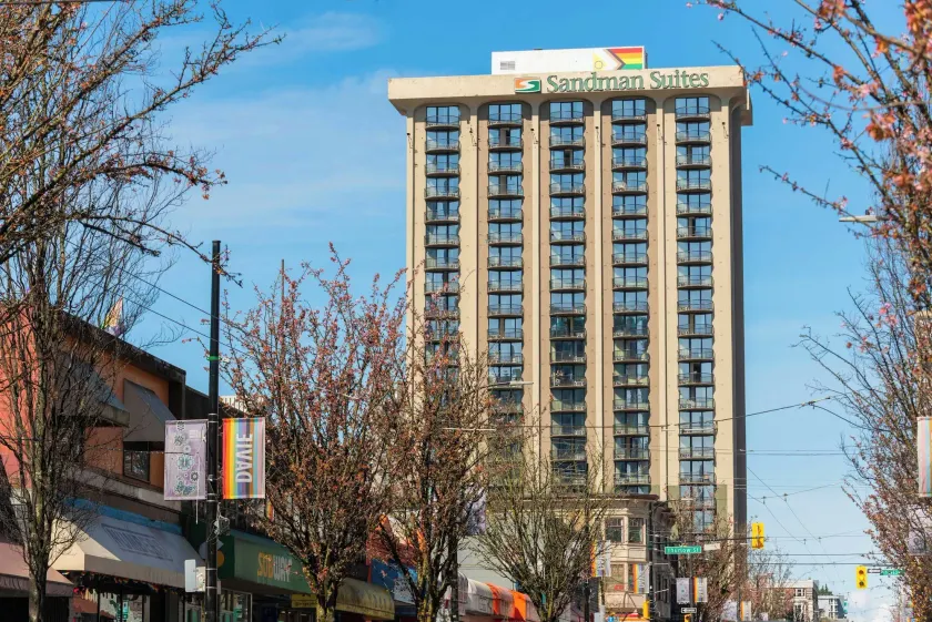 Sandman Suites Vancouver on Davie - Image 1