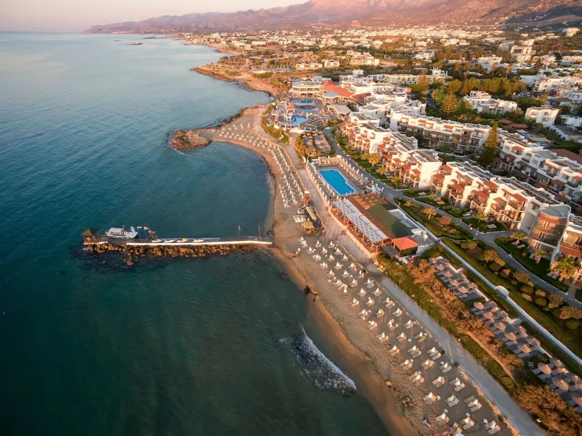 Alexander Beach Hotel & Village Resort - Image 1