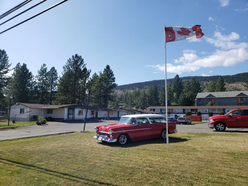 Sportsman Motel - Image 1
