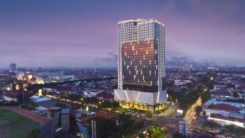 Oakwood Hotel & Residence Surabaya - Image 1