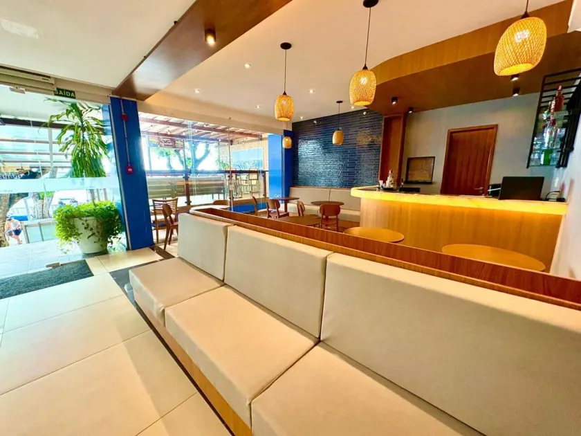 Hit Hotel - Image 1