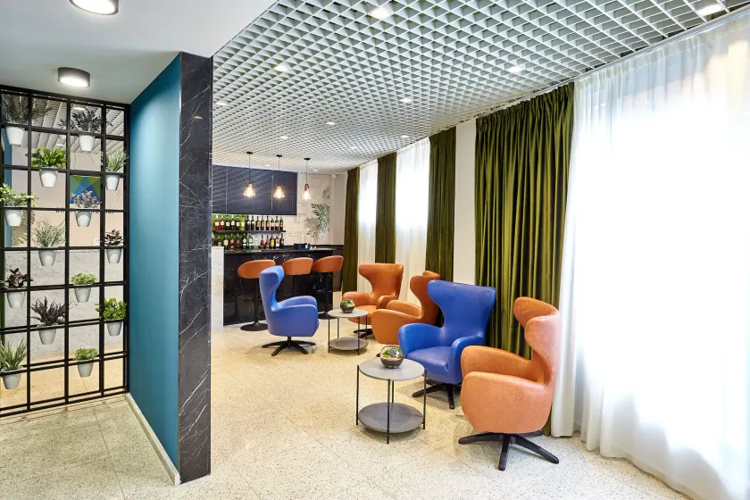 Graphica Tbilisi Hotel - Image 1