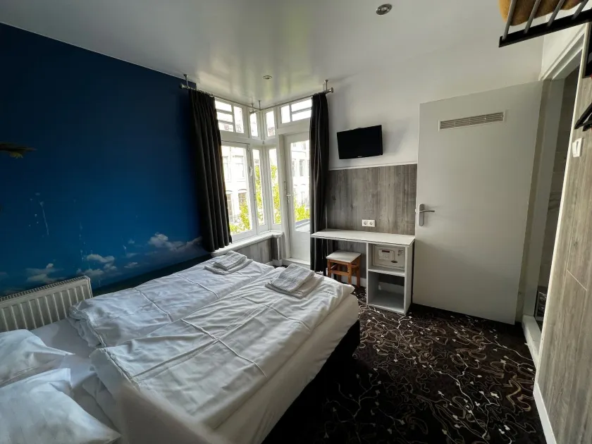 Trianon Hotel Amsterdam - Image 1