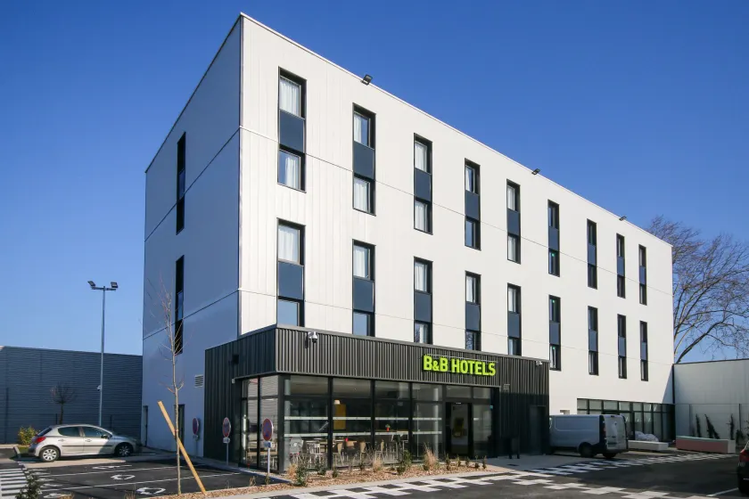 B&B HOTEL Epernay - Image 1