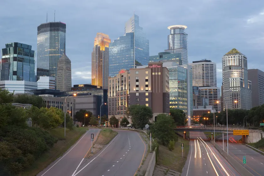 Hilton Garden Inn Minneapolis Downtown - Image 1
