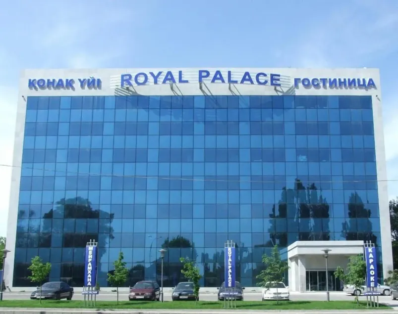 Royal Palace Hotel - Image 1