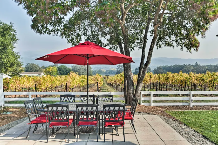 Beautiful Sonoma House w/ Patio & Vineyard Views! - Image 1