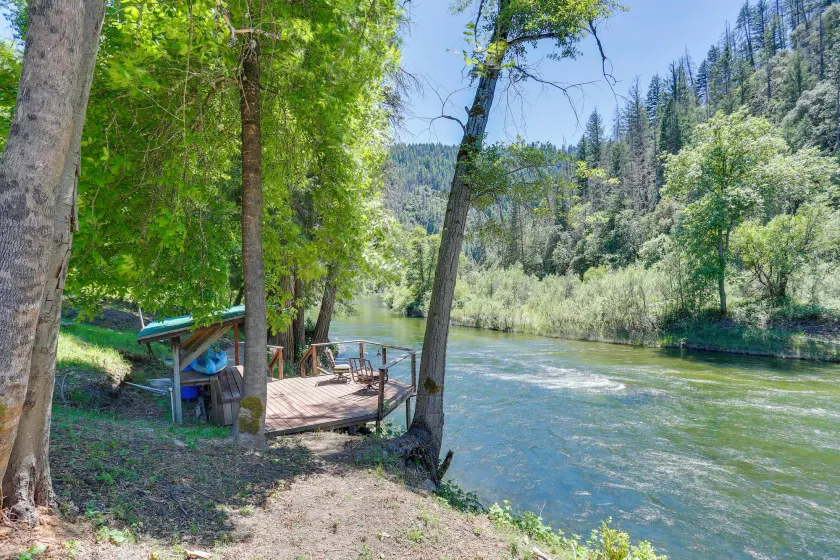 Fish, Hike & Explore! Mtn-view Trinity River Home - Image 1