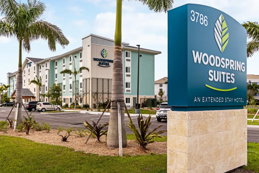 WoodSpring Suites Naples East - Image 1