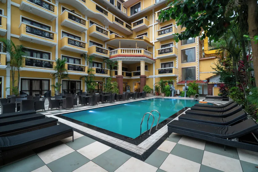 De Alturas Resort - Image 1