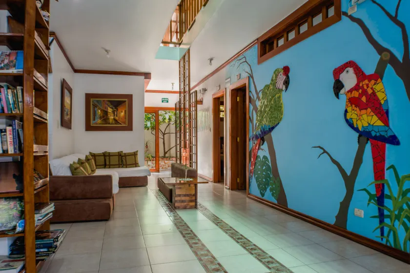 Hostal Macaw - Image 1