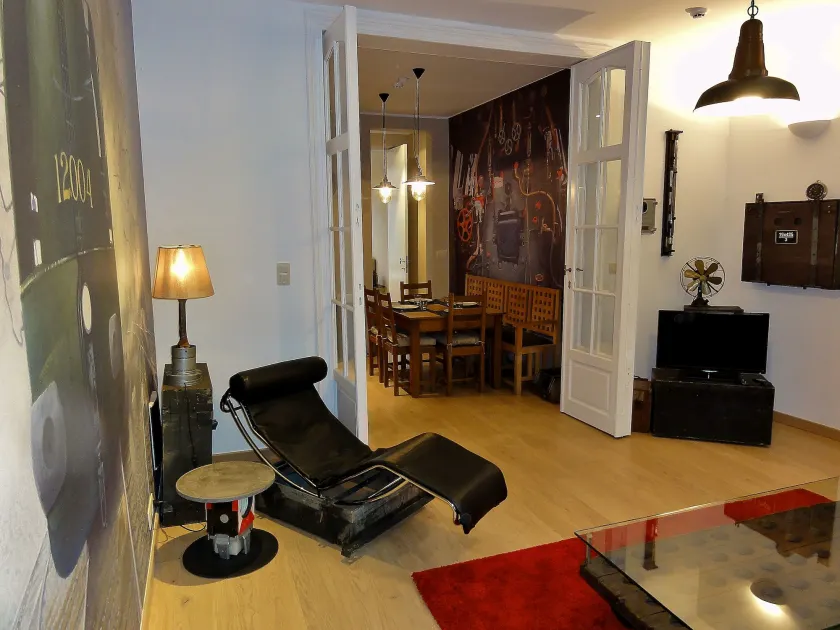 Train Flat - Image 1