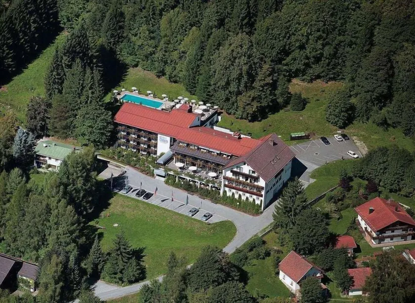 Hotel Bavaria - Image 1