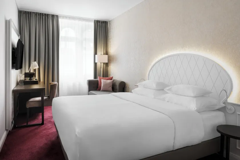 Hotel Rathauspark Wien - Handwritten Collection  - Image 1