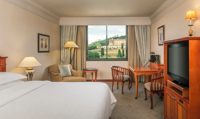 CT Hotel - Image 1