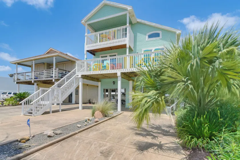 Boater's Paradise! Galveston Bay Retreat w/ Slip - Image 1