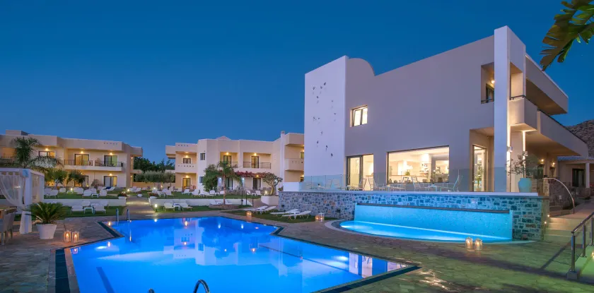 Kristalli Hotel Apartments - Image 1