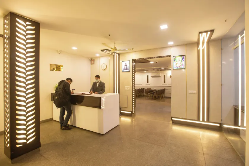 Airport Hotel Chanakya - Image 1