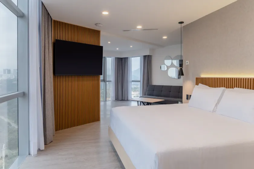 Hotel Luure Bosque Real - Image 1