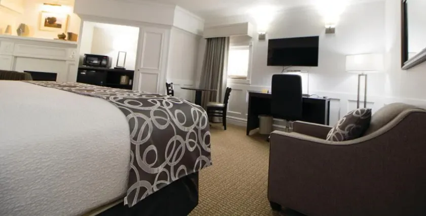 University Inn - Image 1