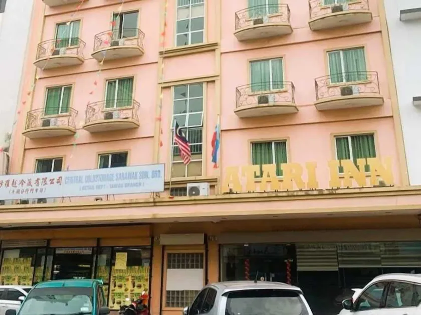 Hotel O Atari Inn - Image 1