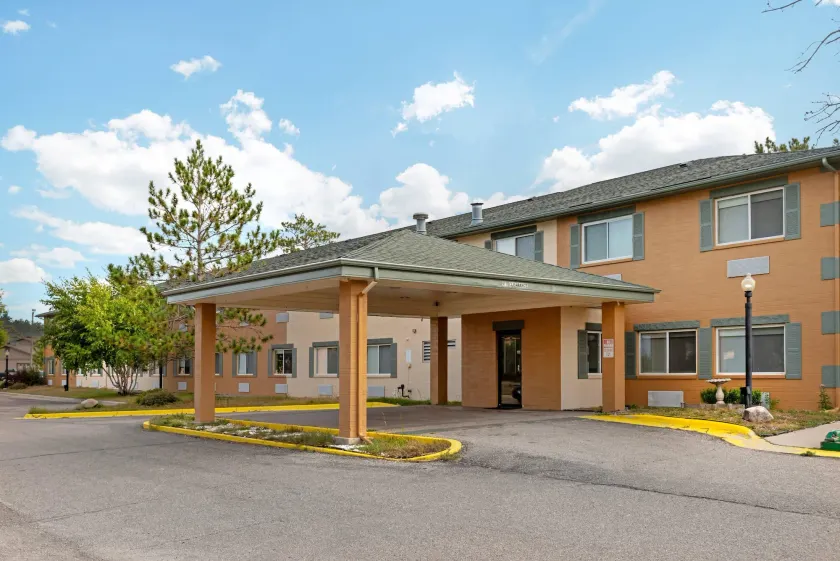 Quality Inn Bemidji - Image 1