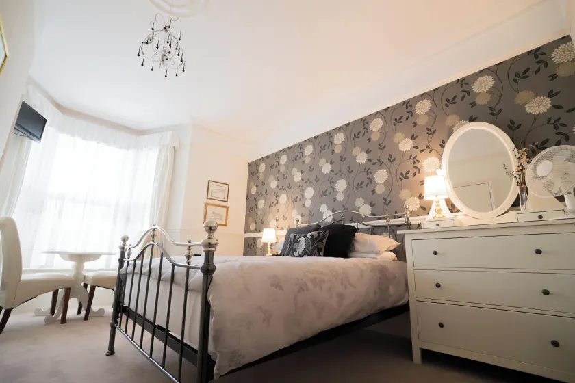 Maison Dieu Guest House - Image 1