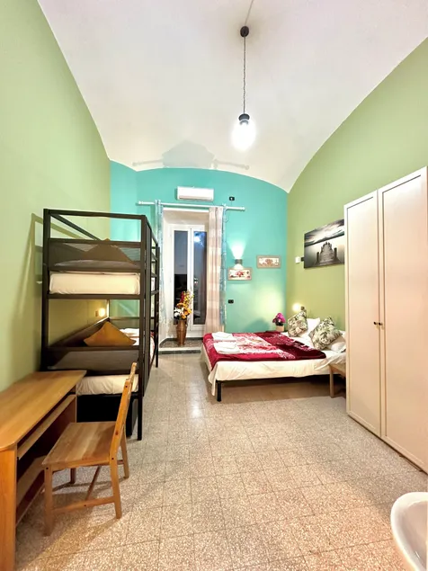 B&B Termini Colosseo Suite - Image 1