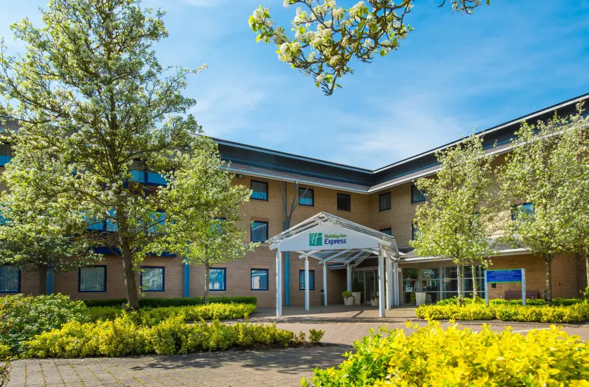 Holiday Inn Express Milton Keynes by IHG - Image 1