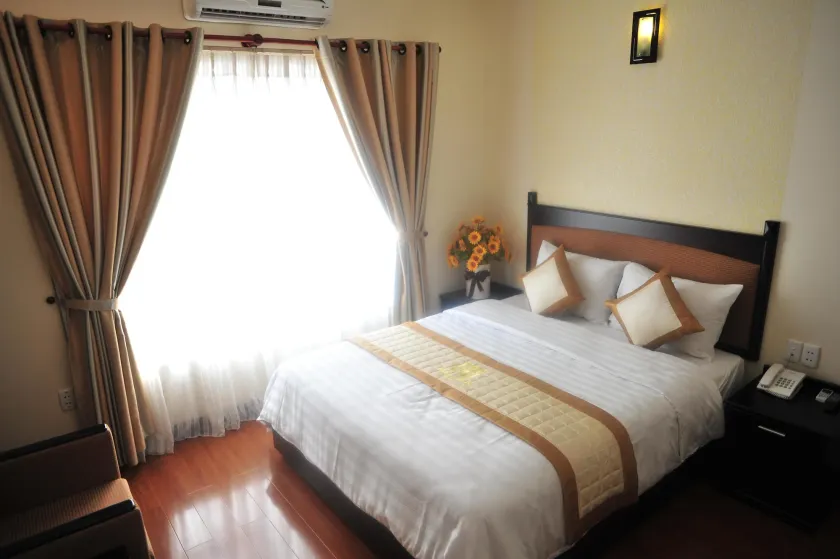 Than Thien - Friendly Hotel - Image 1