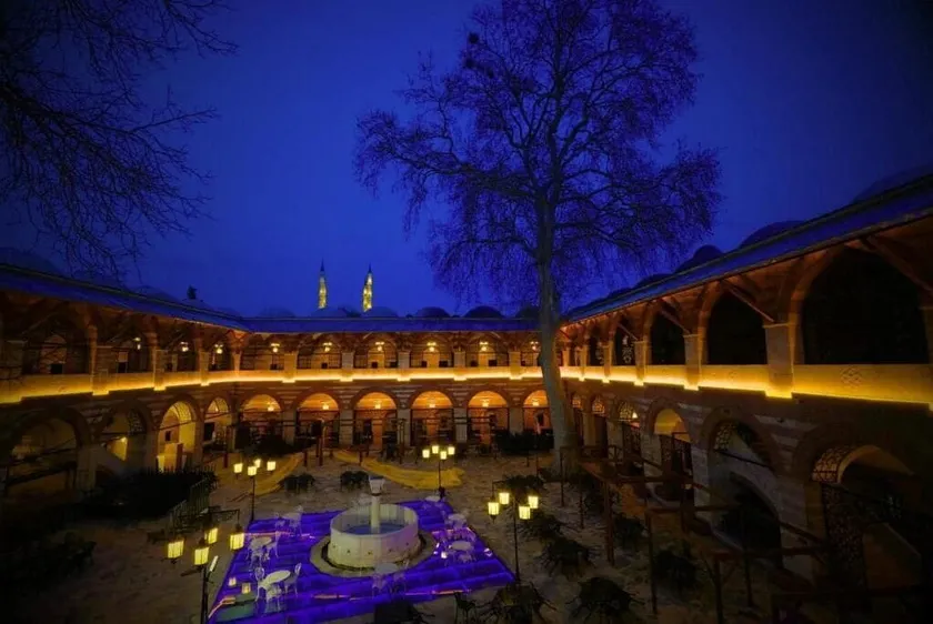 Rüstempaşa Kervansaray Hotel with Free Parking - Image 1