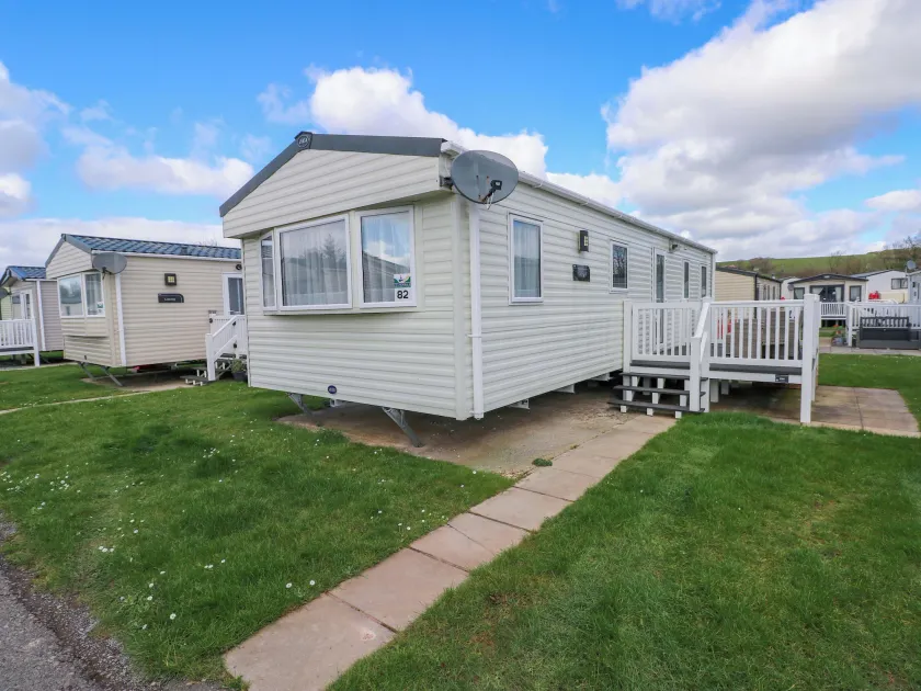82 Manorbier Park - Image 1