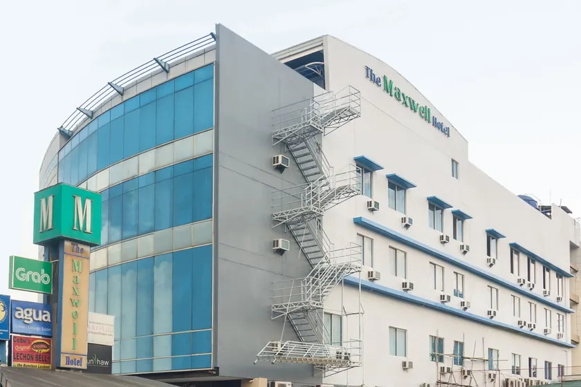 OYO 187 The Maxwell Hotel - Image 1