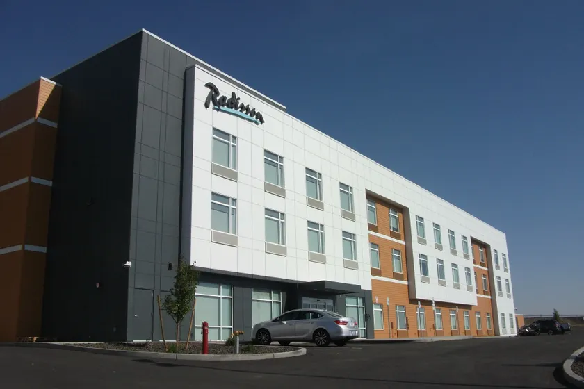 Radisson Hotel Pendleton Airport - Image 1