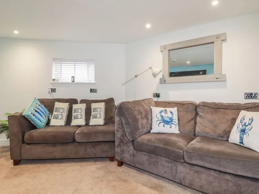 31 Tregoney Hill - Image 1