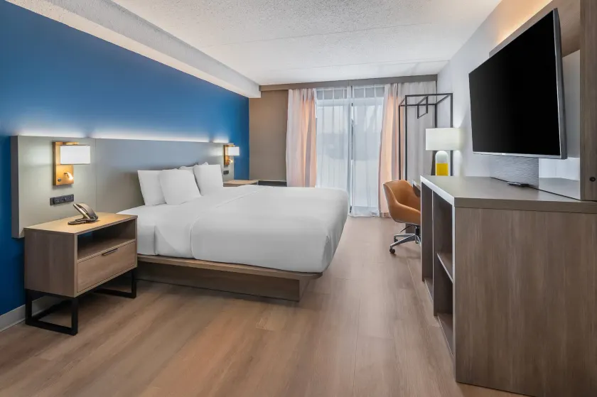 Comfort Inn Belleville - Image 1