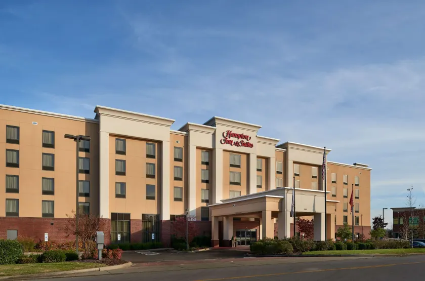 Hampton Inn & Suites Mt. Juliet - Image 1
