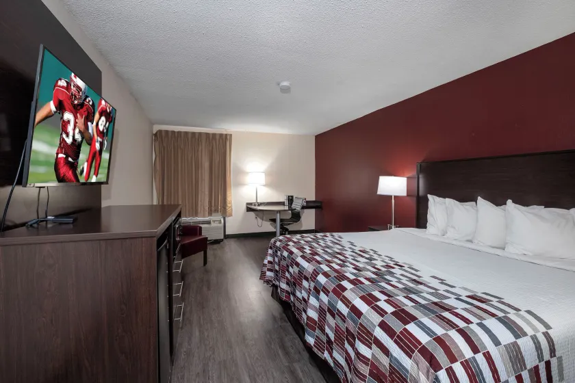 Red Roof Inn Prattville - Image 1