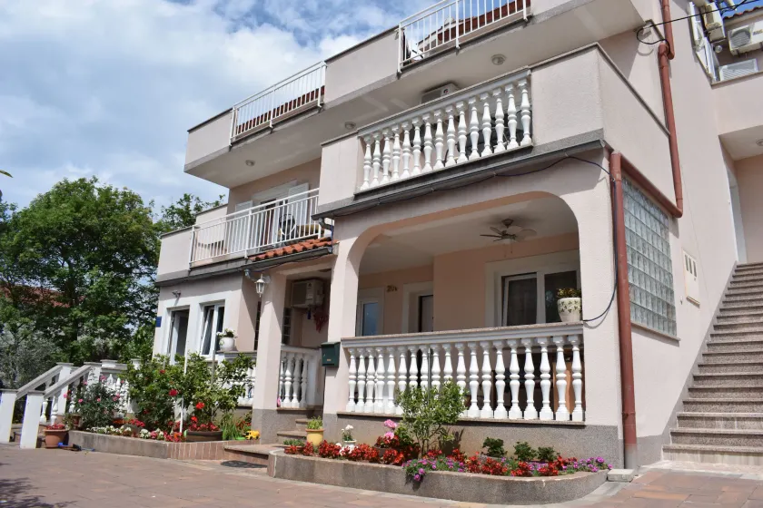 Apartments Green Oasis - Image 1