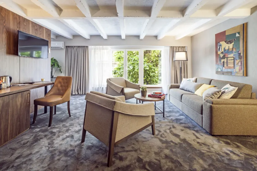 Nomad Luxury Suites - Image 1