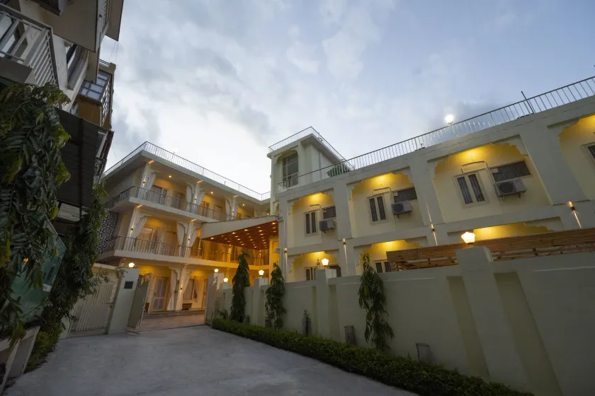 Maharishi Ayurveda-Boutique Wellness Retreat - Image 1