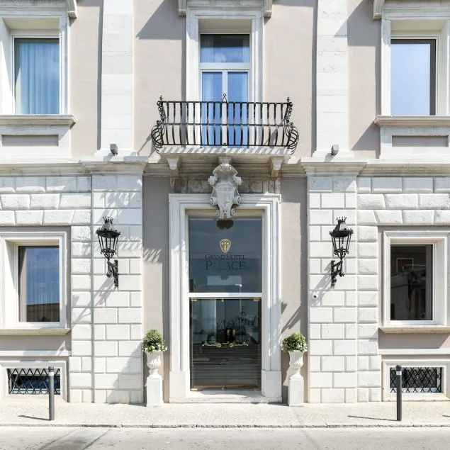 Grand Hotel Palace - Image 1