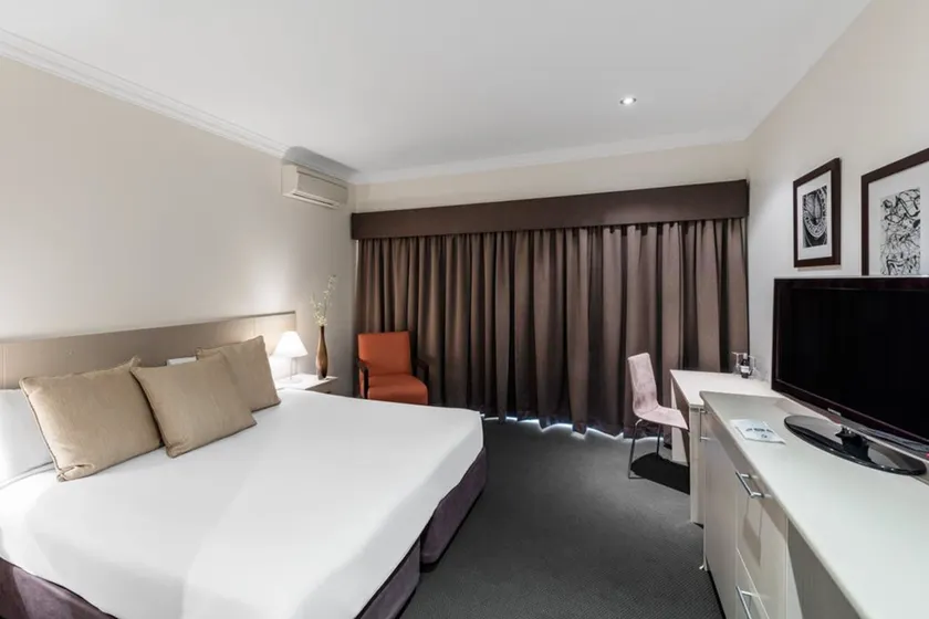 Hunter Gateway Motel - Image 1