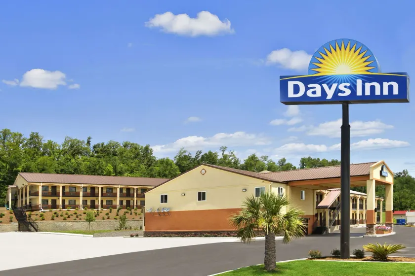 Days Inn by Wyndham Fultondale - Image 1