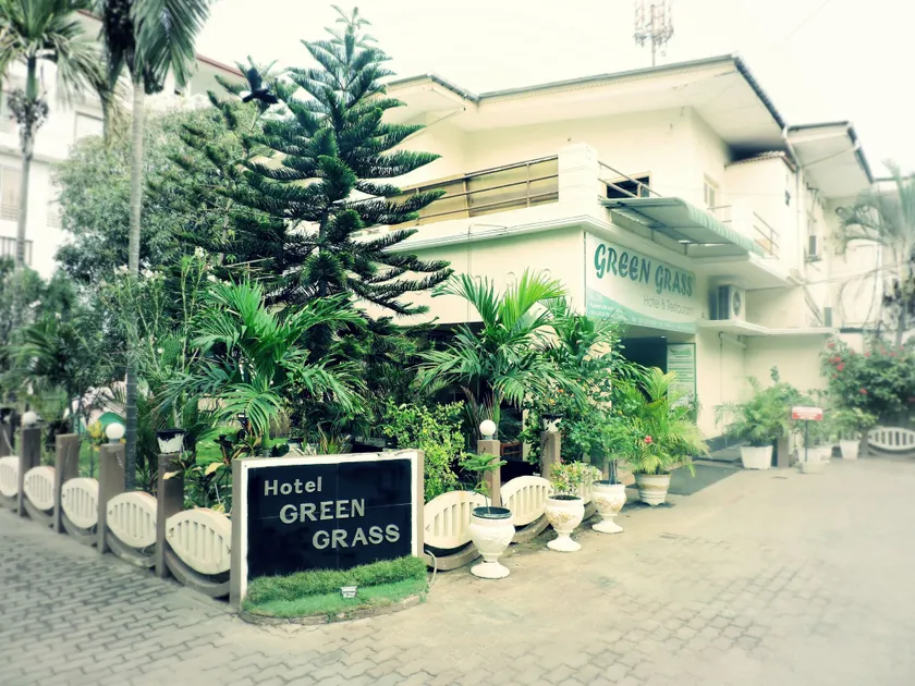 Hotel Green Grass - Image 1