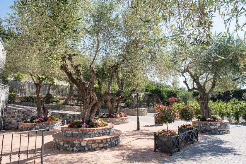 VILLAGGIO EDY - Image 1