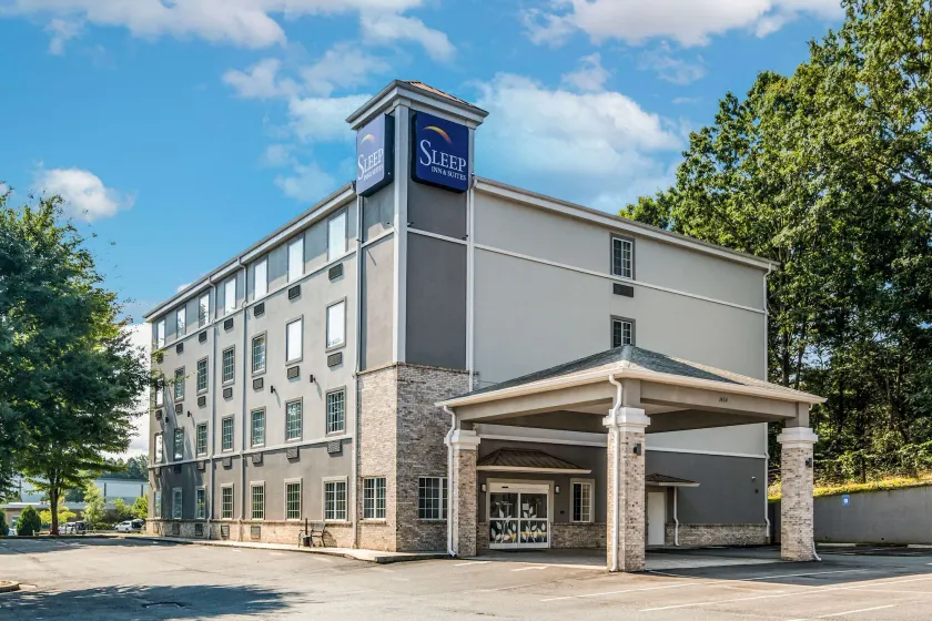 Sleep Inn & Suites At Kennesaw State University - Image 1
