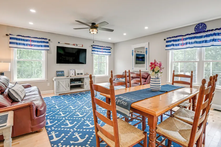 Square Pond Vacation Rental w/ Boat Dock & View! - Image 1